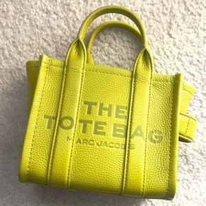 Marc Jacobs The Leather Mini Tote Bag - COLOR CITRONELLE